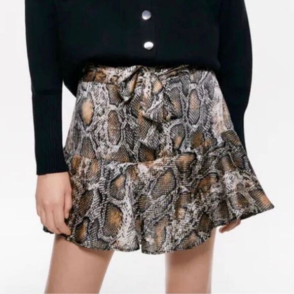 Zara Pants - Zara Snake Print Micro Mini Skort Skirt
